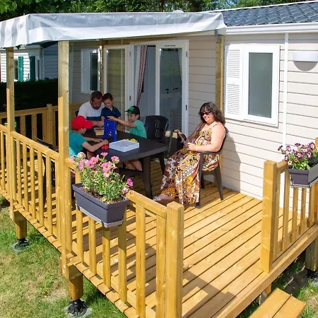 Le Both D'orouet 생장드몽