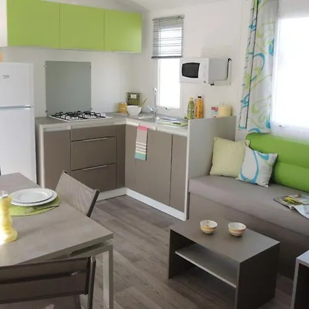 Le Both D'orouet サン・ジャン·ド・モン