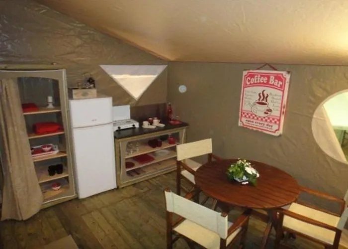 Le Both D'orouet 캠프장 생장드몽